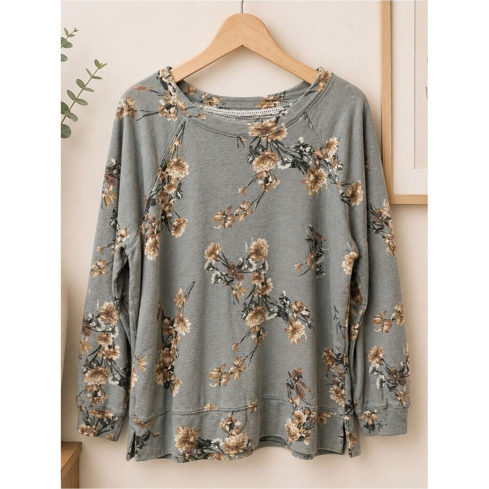 Maurice’s Women’s Floral Crew Neck Pullover Top Size 2